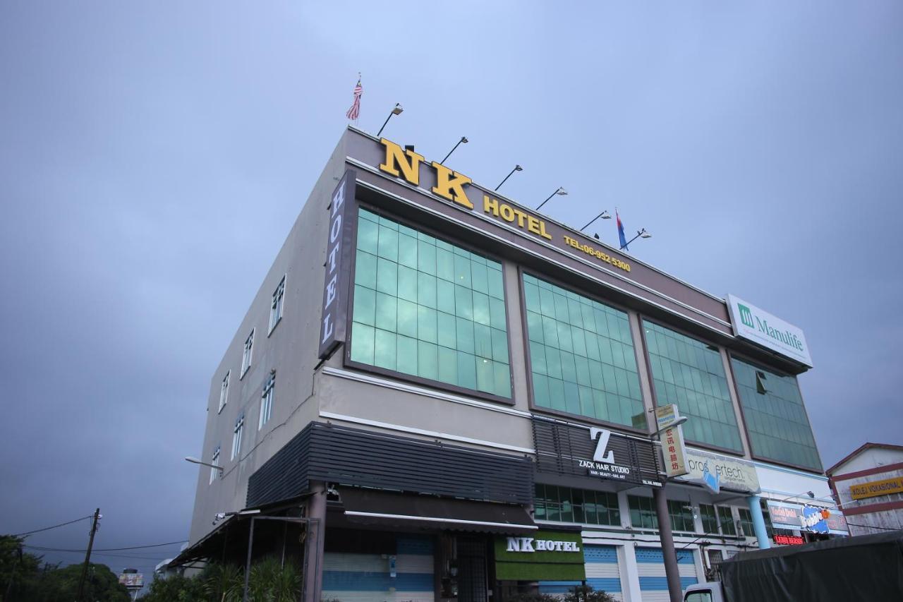 N K Hotel Muar Extérieur photo