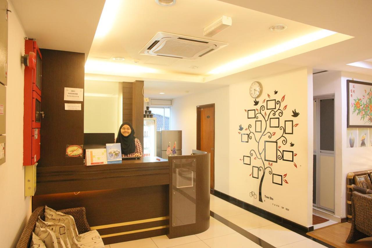 N K Hotel Muar Extérieur photo